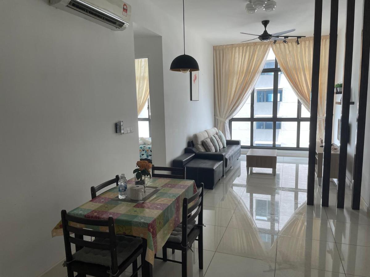 2 Bedroom Apartment @Setia Sky 88 Johor Bahru Luaran gambar